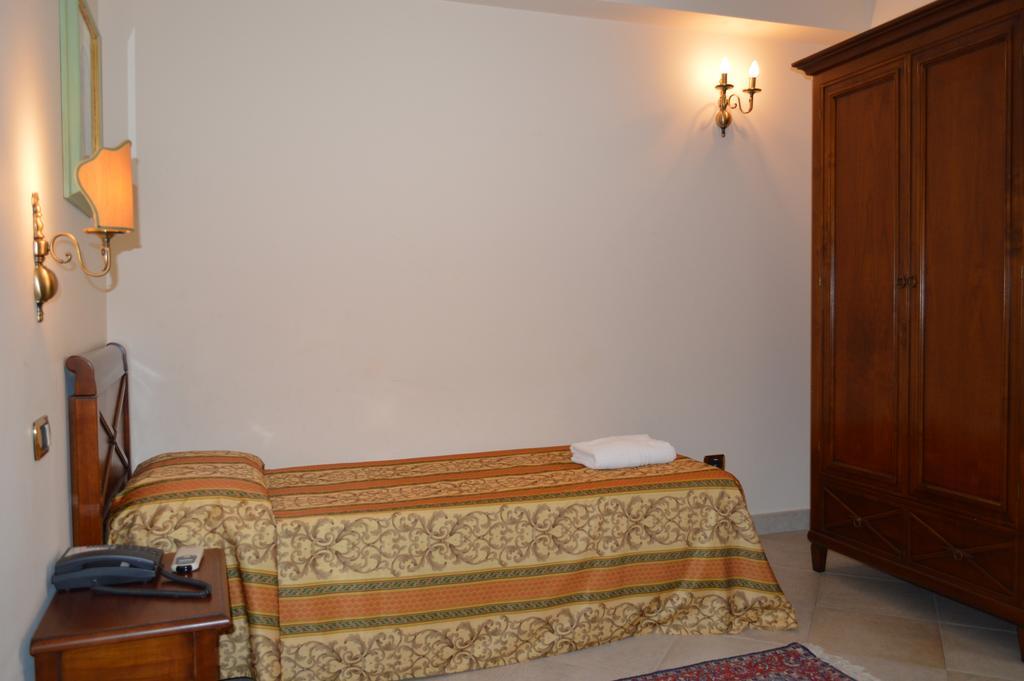 Hotel Delle Palme Falcone Room photo